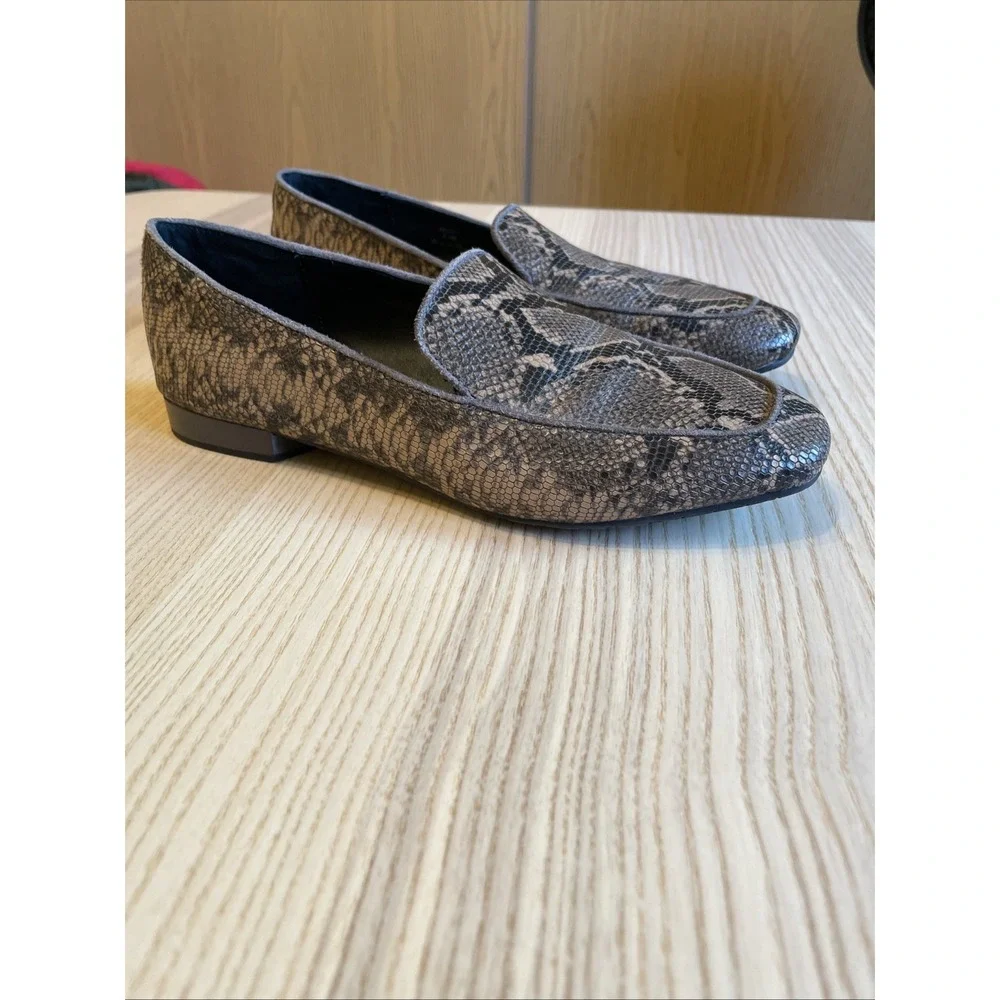 Donald Pliner Leather  Python Print  